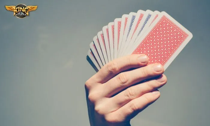 Tính toán có logic và chiến thuật khi chơi phỏm